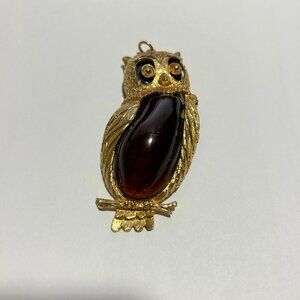 RARE VINTAGE BALTIC AMBER OWL BROOCH/PENDANT IN GOLD TONE SETTING
